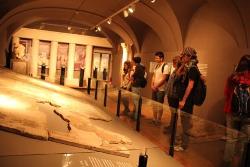 el-curs-bojos-per-larqueologia-visita-el-museu-dhistria-de-girona-i-el-museu-dhistria-dels-jueus